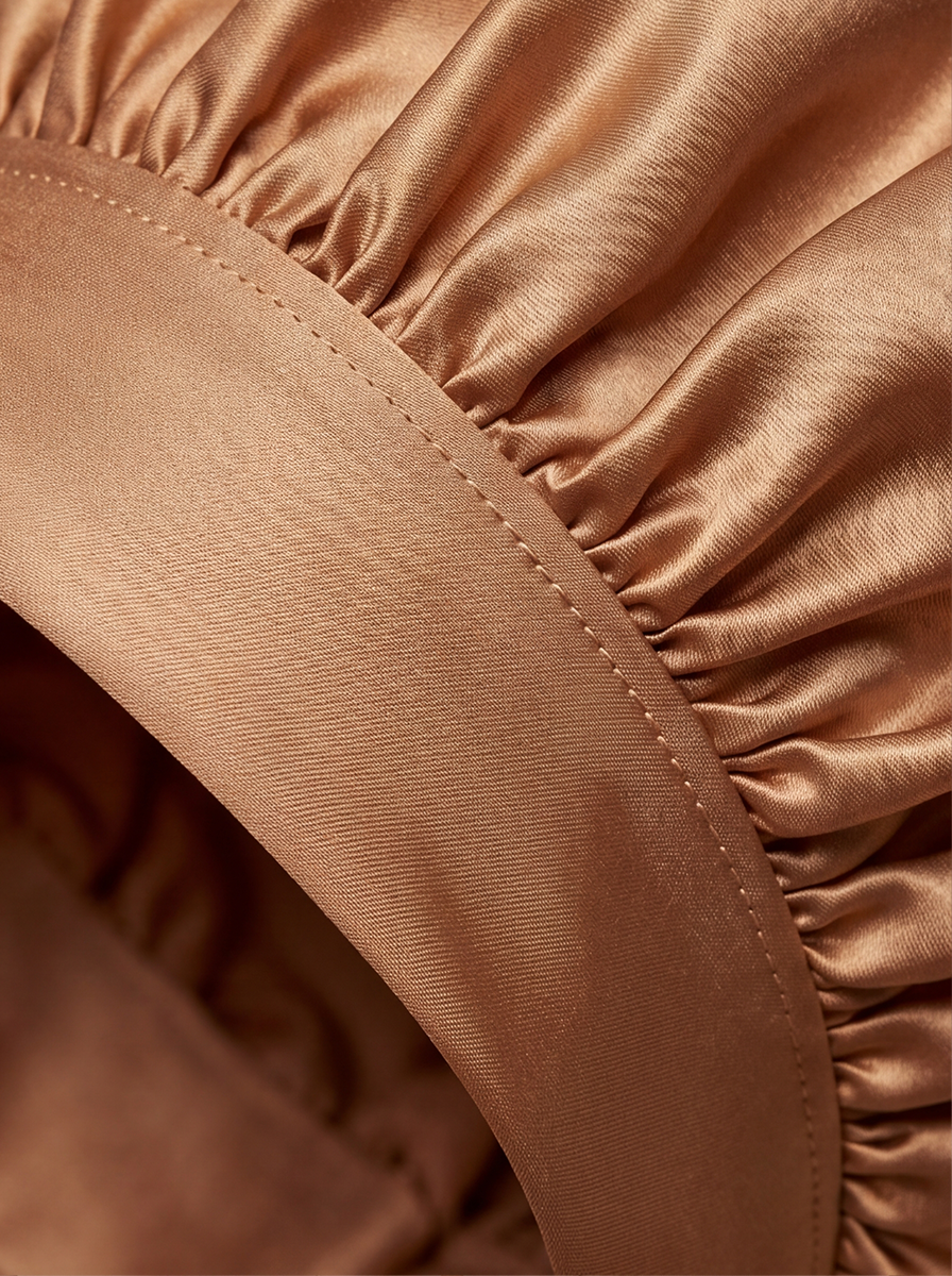 Gold Silky Bonnet – Saint Durag – lifestyle view