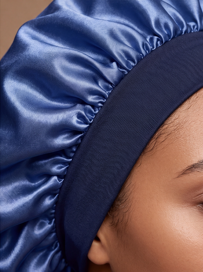 Blue Silky Bonnet – Saint Durag – lifestyle view