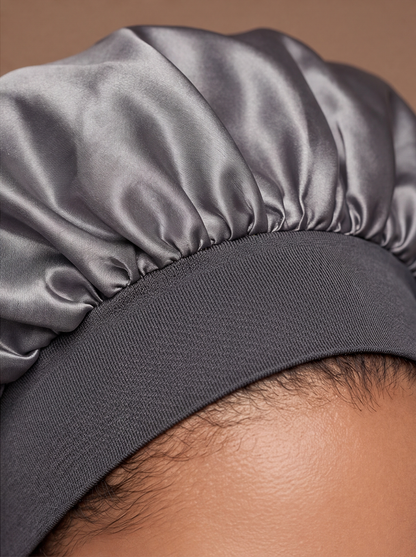 Grey Satin Bonnet – Saint Durag – detail view